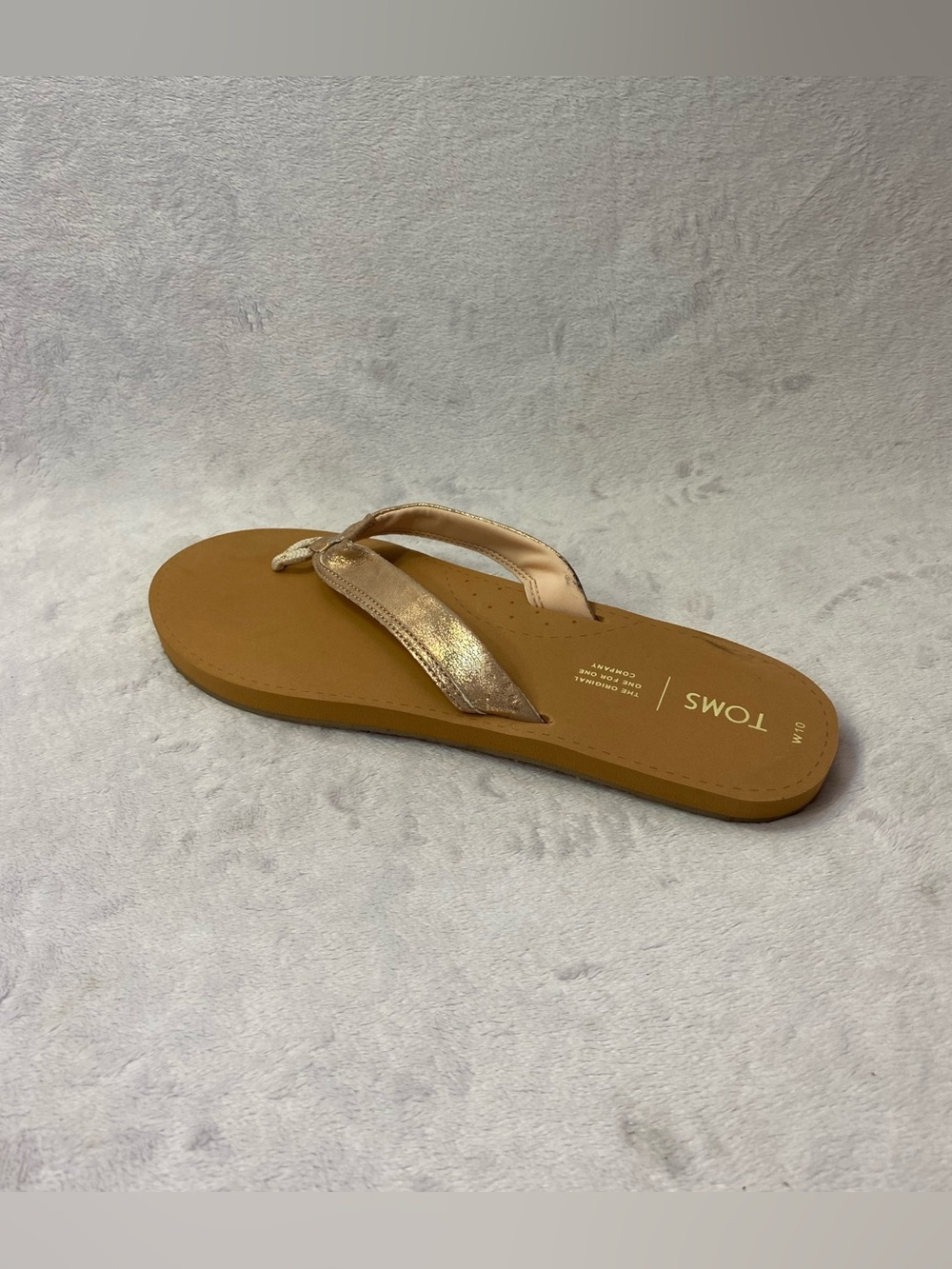 TOMS Gabi Flip Flop Women’s Sandals Metallic Rose Gold Size 10 NWOB
